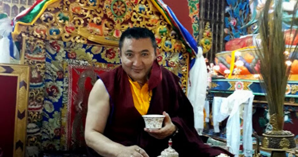 buddhism in nepal | bergreisennepla.com